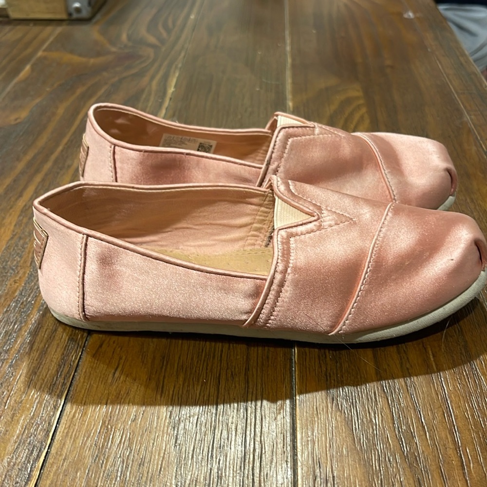 Youth Toms shoes